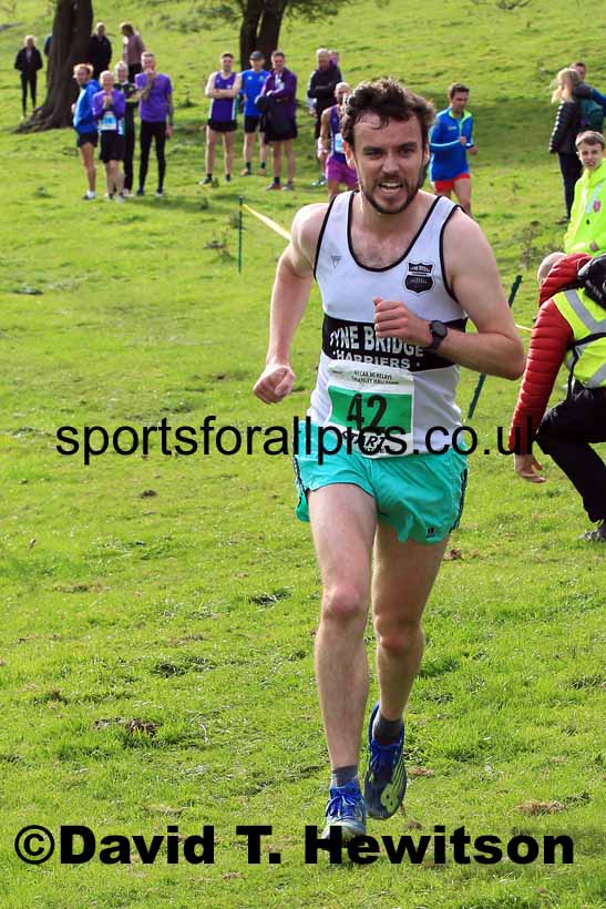 Senior men, 2022 NECAA Cross Country Relays, Thornley Hall Farm, Peterlee, County Durham, October 15th. Photo: David T. Hewitson/Sports for All Pics